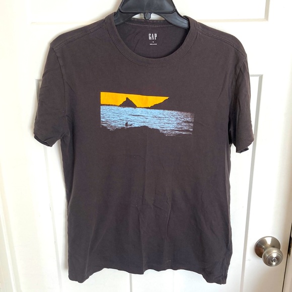 GAP Men’s Graphic Tee - Picture 1 of 2